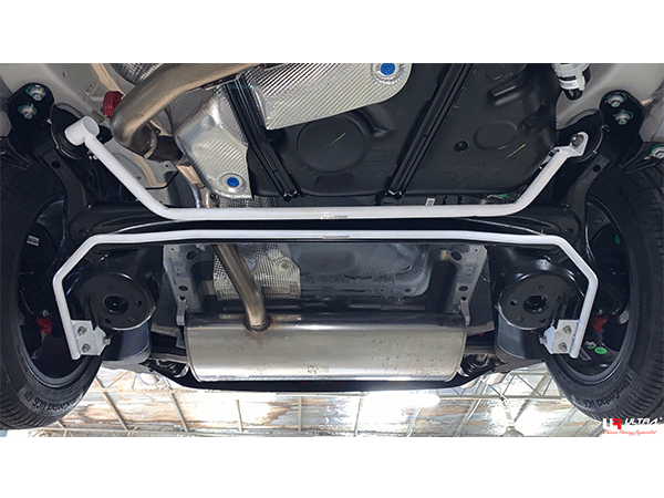 Ultra Racing 3-Point Fender Brace (UR-FD3-715P)