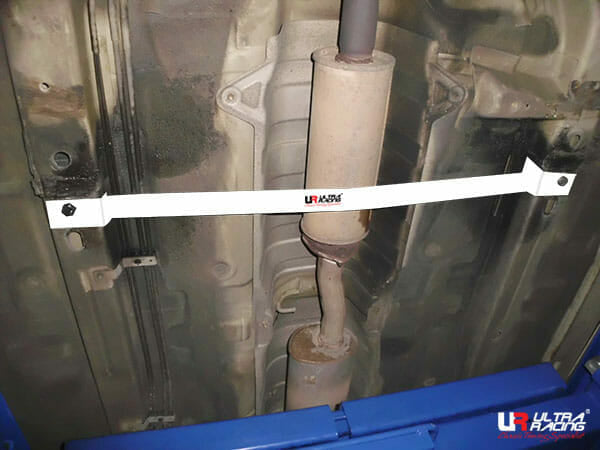 Ultra Racing 3-Point Fender Brace (UR-FD3-715P)