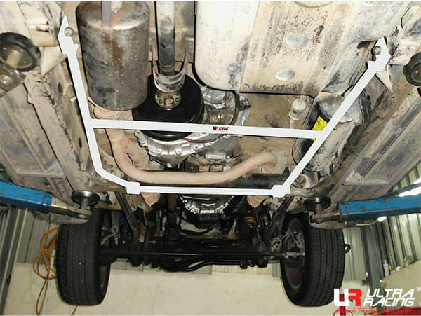 Ultra Racing 3-Point Fender Brace (UR-FD3-715P)