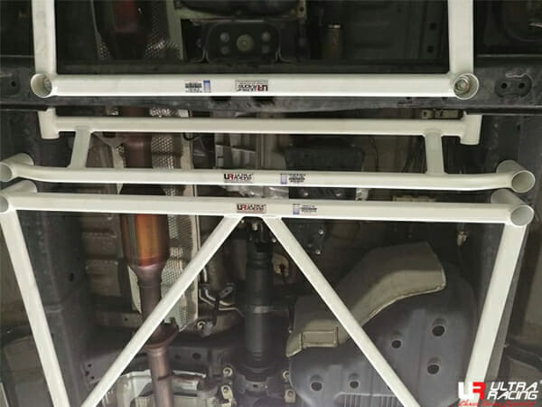 Ultra Racing Rear Anti Roll Bar AR20-1320