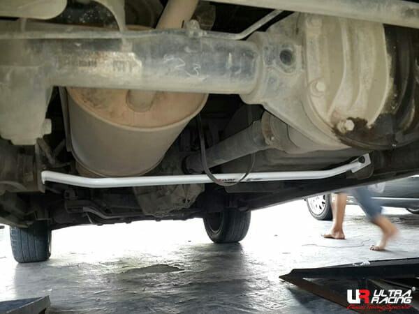 Ultra Racing 3-Point Fender Brace (UR-FD3-715P)