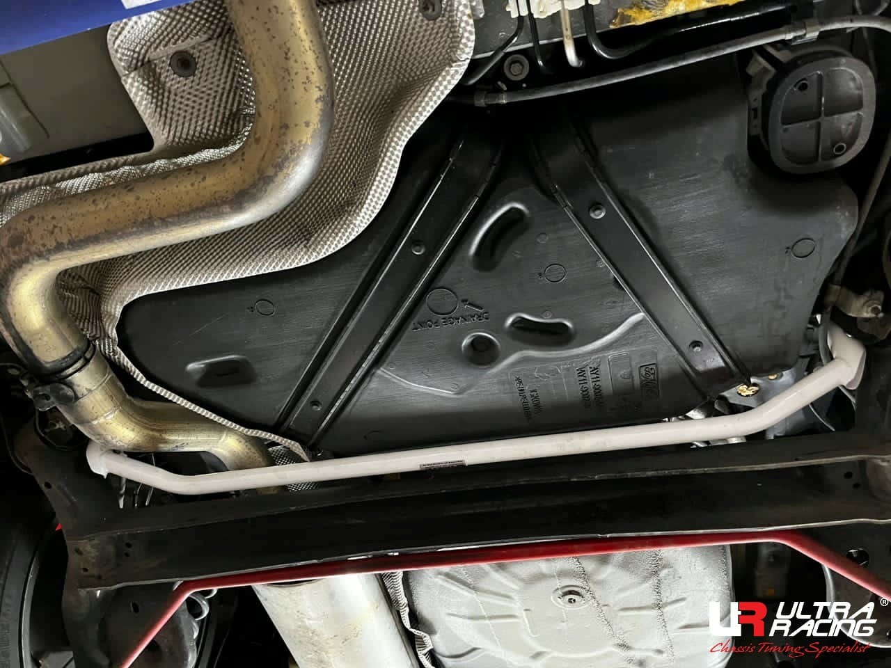 Ultra Racing Rear Anti Roll Bar AR20-561