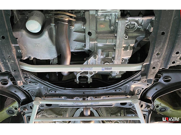 Ultra Racing 3-Point Fender Brace (UR-FD3-715P)