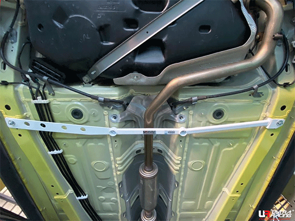 Ultra Racing Rear Anti Roll Bar AR20-1328