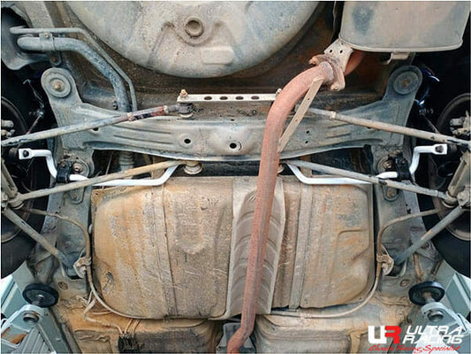 Ultra Racing 3-Point Fender Brace (UR-FD3-715P)