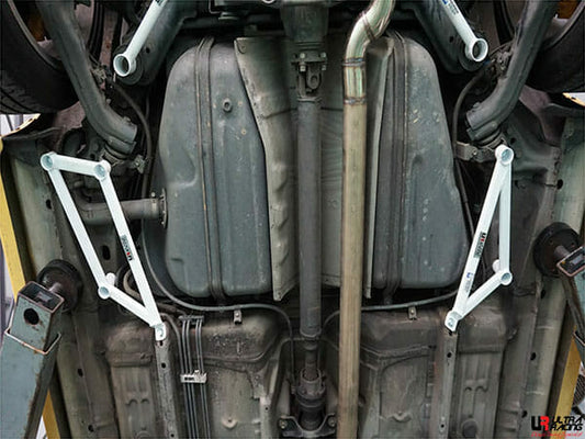 Ultra Racing 3-Point Fender Brace (UR-FD3-715P)
