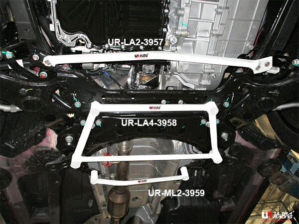 Ultra Racing Rear Anti Roll Bar AR20-1350