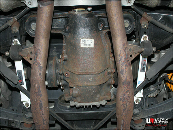 Ultra Racing 3-Point Fender Brace (UR-FD3-715P)