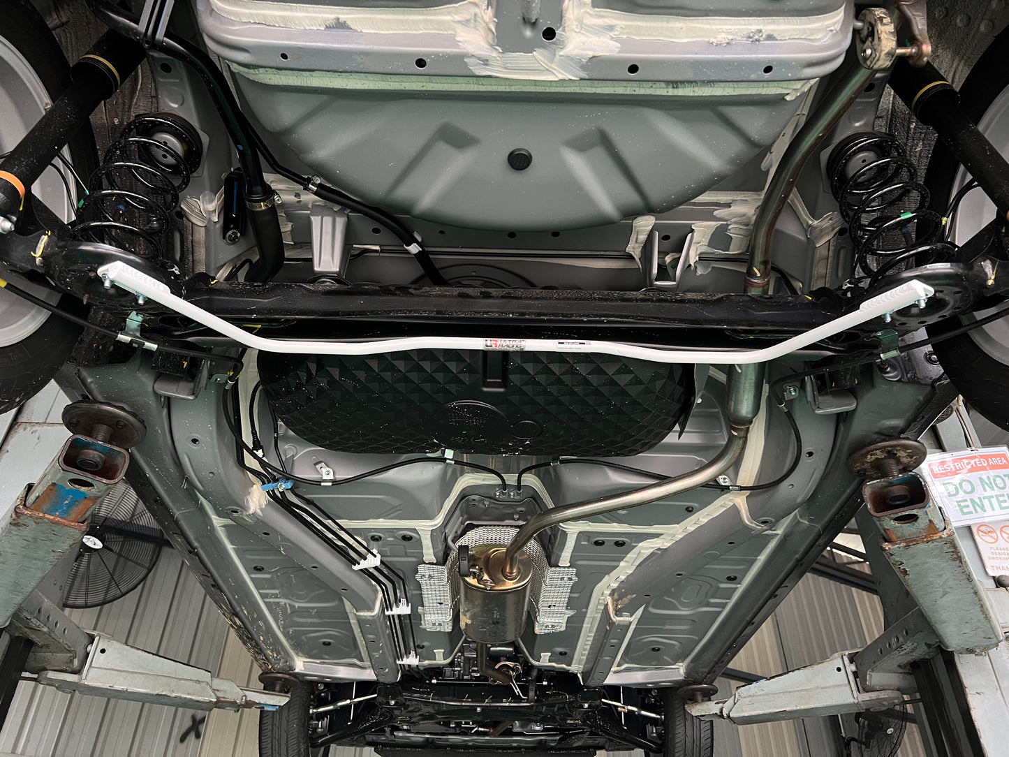 Ultra Racing Rear Anti Roll Bar AR20-175
