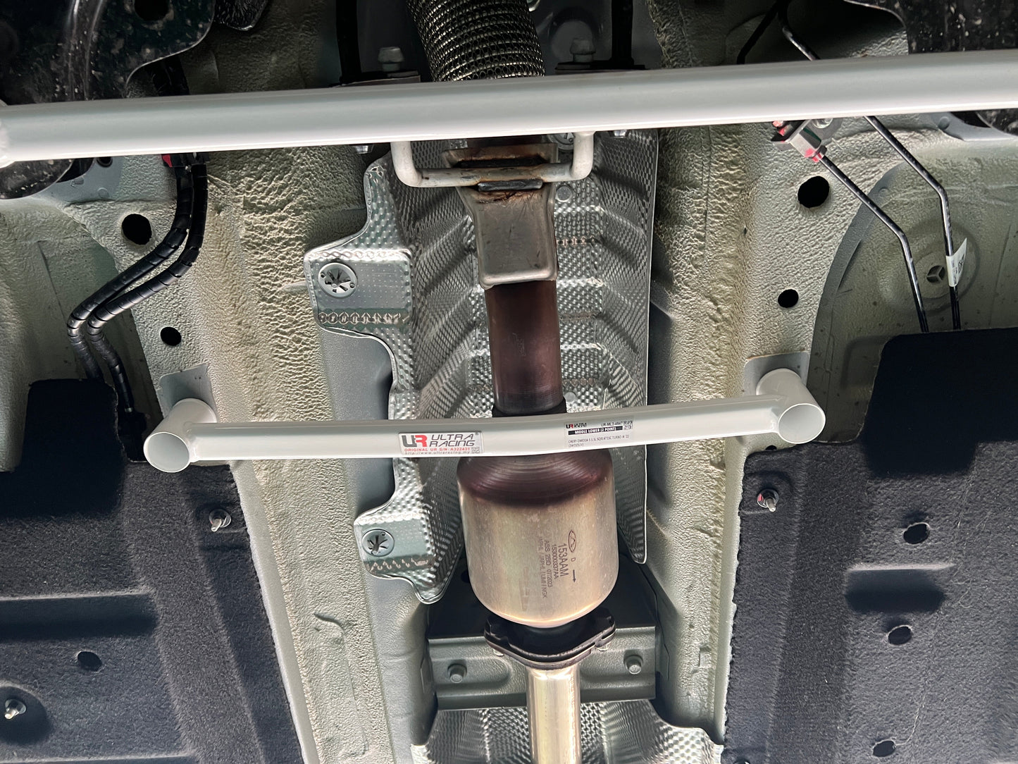 Ultra Racing 3-Point Fender Brace (UR-FD3-715P)