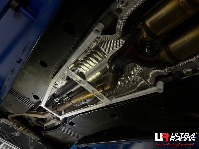 Ultra Racing 3-Point Fender Brace (UR-FD3-715P)