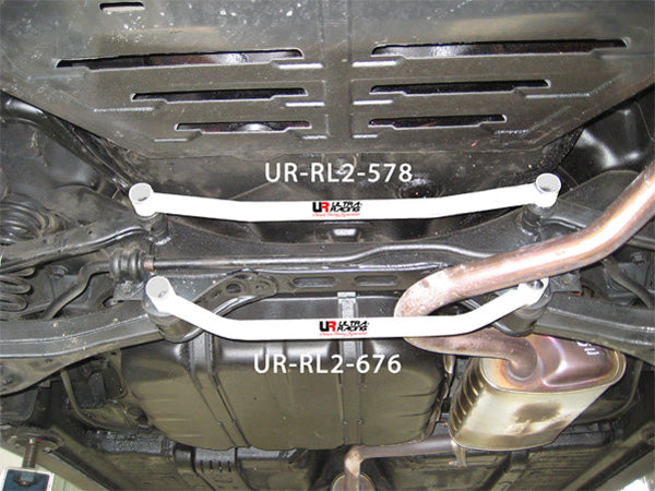 Ultra Racing Rear Lower Brace RL2-578